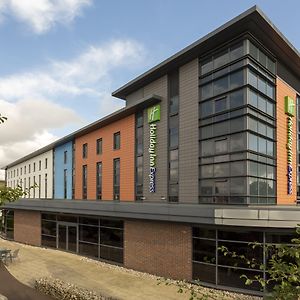 Holiday Inn Express Dunstable, An Ihg Hotel